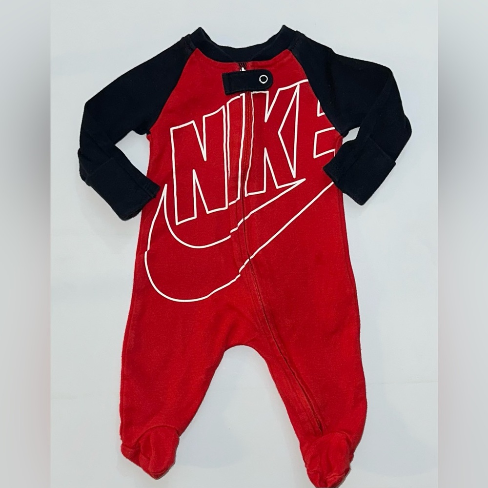 Nike newborn sleeper